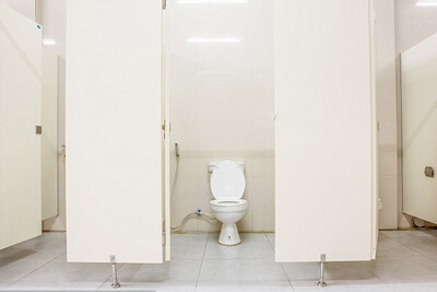 Read more about the article What to do when you clog a public toilet